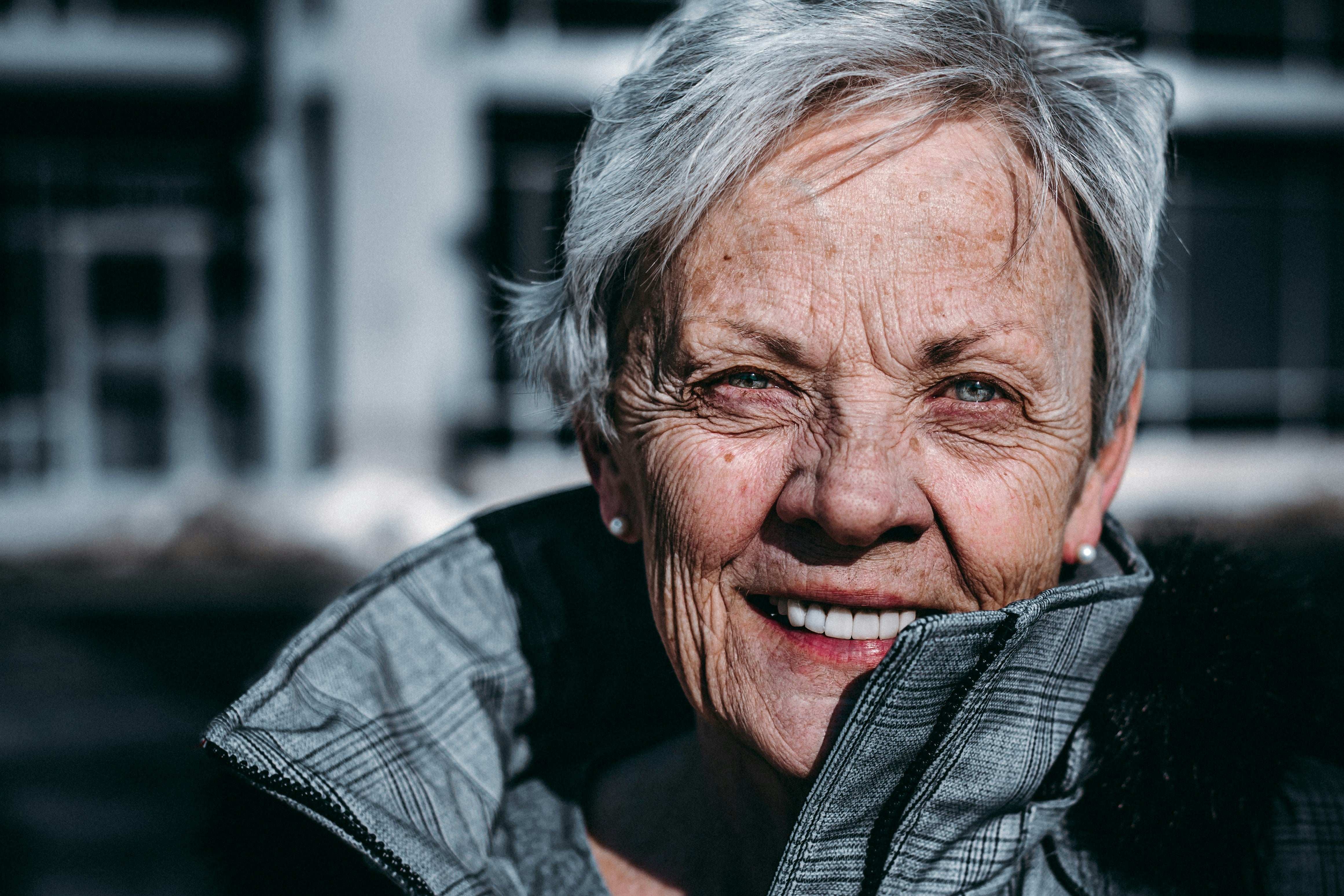 Can Grey Hair Be Reversed? Causes, Vitamins and Supplements Explained