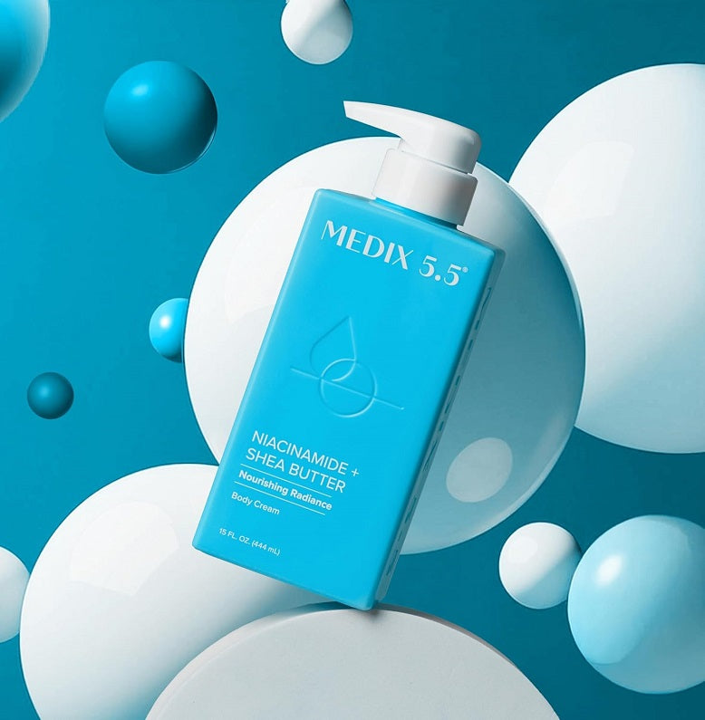 Medix 5.5 niacinamide + shea butter body cream bottle with pump, blue